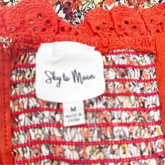 SKY TO MOON Women’s Red Ditsy Floral Ruched Strapless Front Close Dress Sz M - Picture 5 of 7